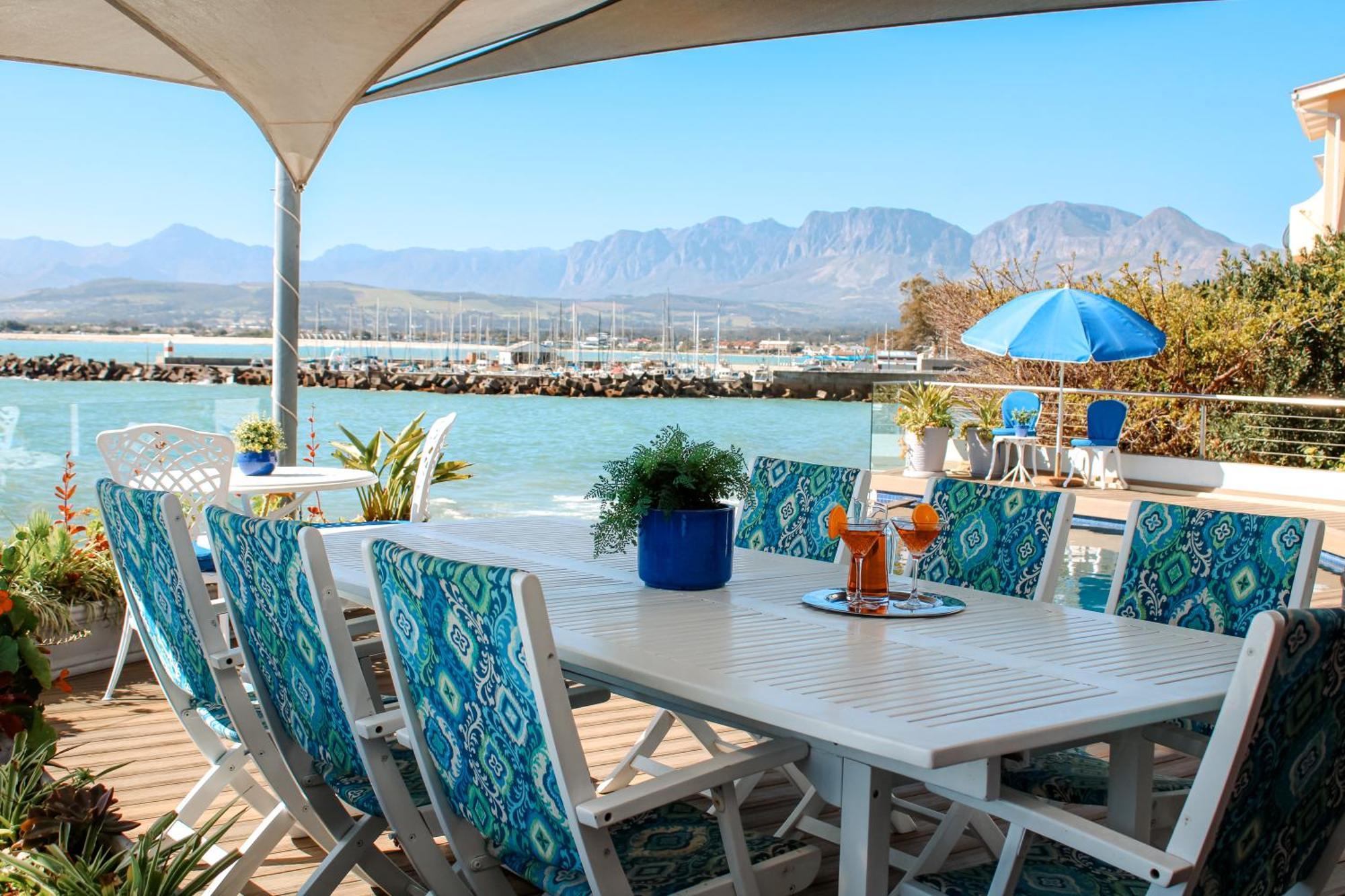 185 On Beach Boutique Suites Гордонс-Бей Екстер'єр фото